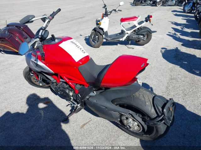 2011 DUCATI DIAVEL ZDM13BLW7BB003769 Photo 2