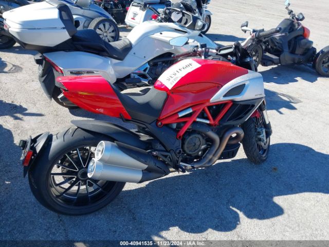 2011 DUCATI DIAVEL ZDM13BLW7BB003769 Photo 3