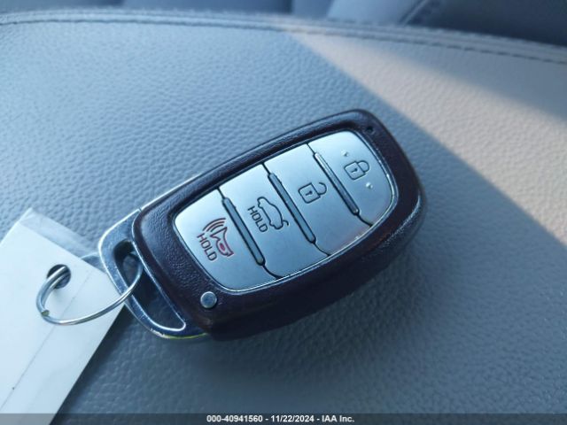 KMHD84LF3HU106024 Hyundai ELANTRA SE