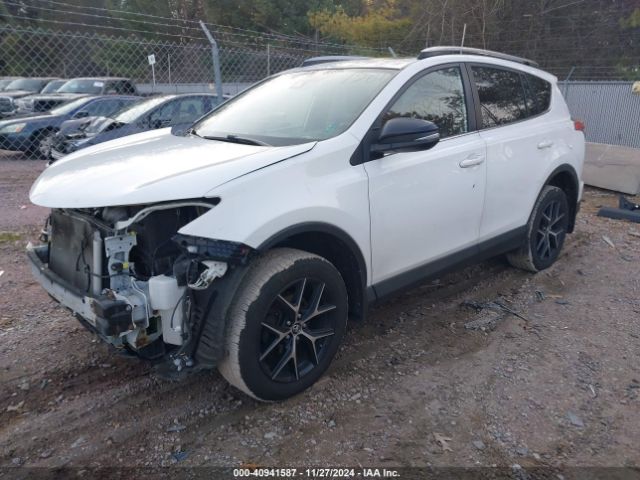 JTMJFREV9HJ121952 Toyota RAV4 SE
