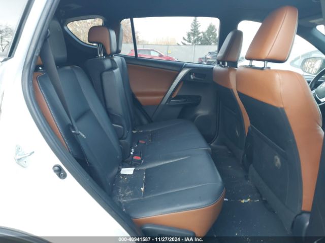 JTMJFREV9HJ121952 Toyota RAV4 SE
