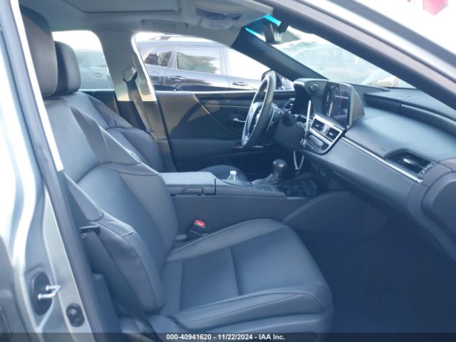 58ADA1C16NU019245 Lexus ES 300H