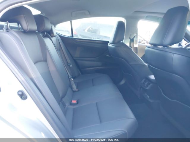 58ADA1C16NU019245 Lexus ES 300H