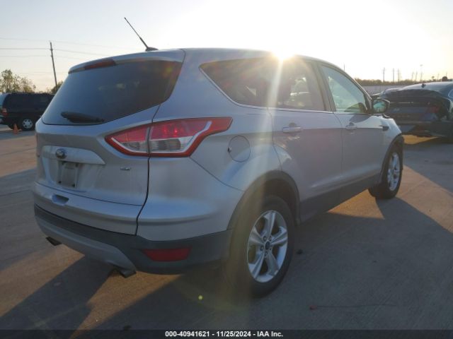 1FMCU0G72FUA47001 Ford ESCAPE SE