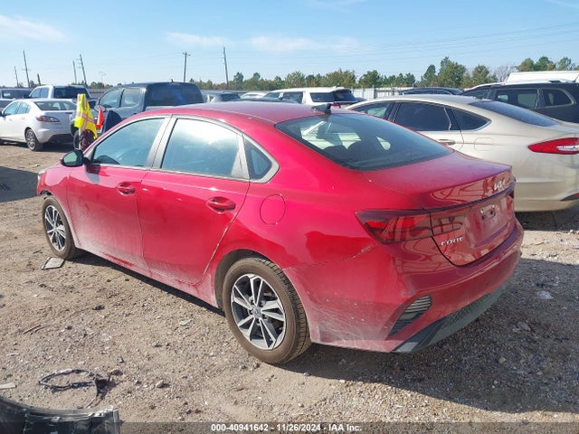 KIA Forte Lxs 2022 3KPF24AD7NE464947 Image 3