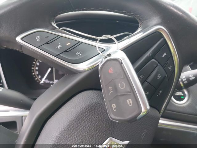 1GYKNBRSXHZ247957 Cadillac XT5 LUXURY