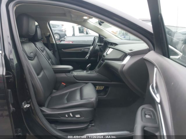 1GYKNBRSXHZ247957 Cadillac XT5 LUXURY