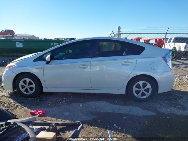 Toyota Prius 2015 JTDKN3DU2F0432493 Image 14
