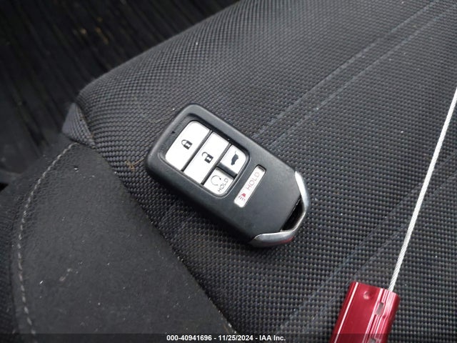 Honda CR-V EX 2018 7FARW2H52JE037057 Image 11