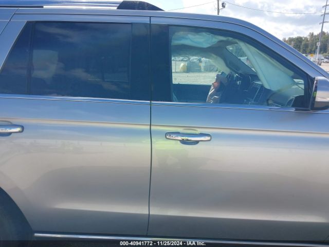 1FMJU1KT8MEA66001 Ford Expedition Limited