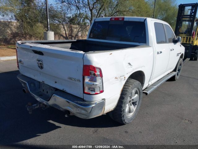 1C6RR7LM1HS878676 RAM 1500 Big Horn  4x4 5'7 Box