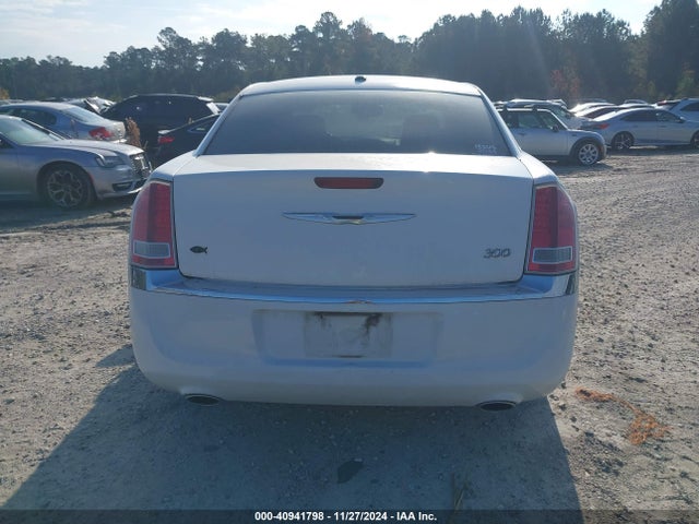 Chrysler 300 Uptown Edition 2014 2C3CCAAG1EH128115 Image 16