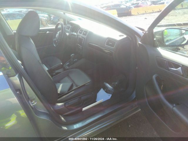 3VWL17AJ9HM409551 Volkswagen Jetta 1.8t Sel/1.8t Sel Premium