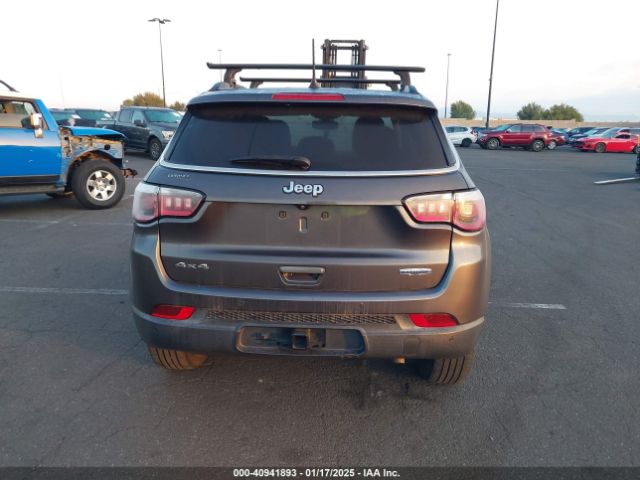3C4NJDBB0KT713754 Jeep Compass Latitude 4x4