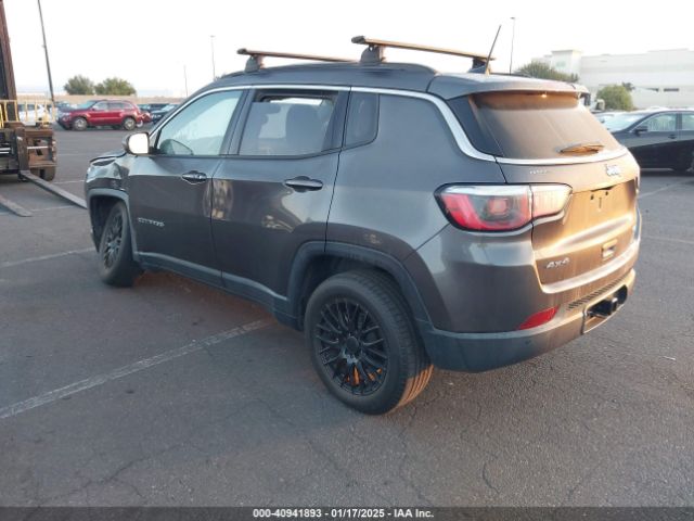 3C4NJDBB0KT713754 Jeep Compass Latitude 4x4