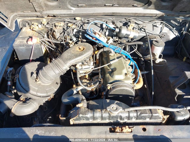 1988 Suzuki Samurai მანქანა იყიდება აუქციონზე, vin: JS4JC51V6J4151886, აუქციონის ნომერი: 40941924