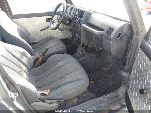 1988 Suzuki Samurai მანქანა იყიდება აუქციონზე, vin: JS4JC51V6J4151886, აუქციონის ნომერი: 40941924