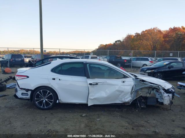 4T1B21HK8KU513907 Toyota Camry Hybrid Se