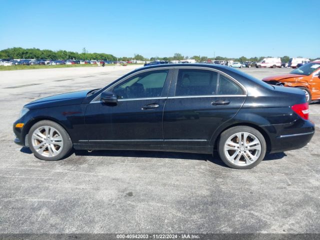WDDGF4HB3ER309030 Mercedes-Benz C 250 Luxury/sport