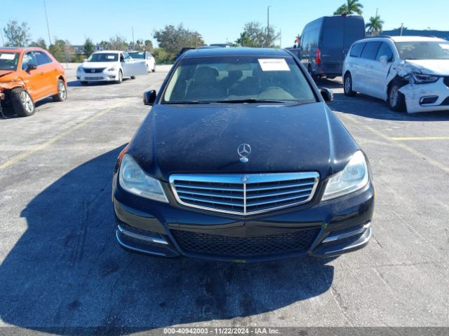 WDDGF4HB3ER309030 Mercedes-Benz C 250 Luxury/sport
