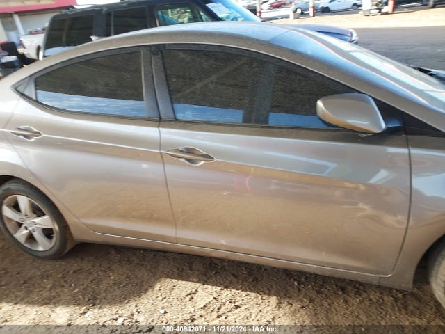 Hyundai ELANTRA SE 2016 5NPDH4AE5GH664237 Image 13