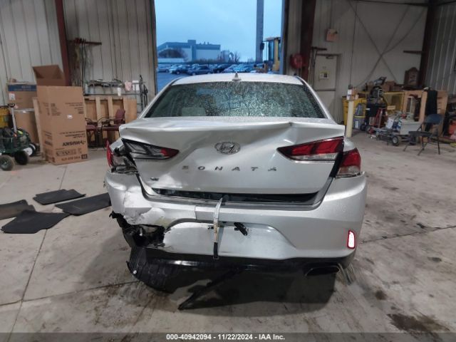 5NPE24AF2JH683429 Hyundai SONATA SE