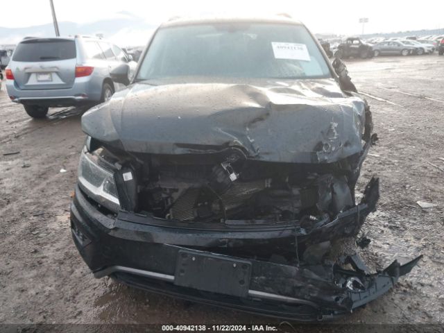 3VV2B7AX2MM002568 Volkswagen Tiguan 2.0t Se/2.0t Se R-line Black/2.0t Sel