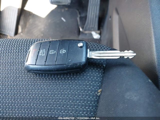 3KPFK4A76HE156957 KIA FORTE LX