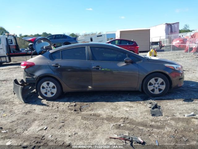 3KPFK4A76HE156957 KIA FORTE LX