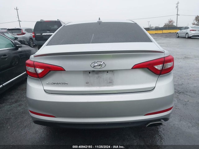 Hyundai SONATA SE 2015 5NPE24AF7FH175884 Image 16