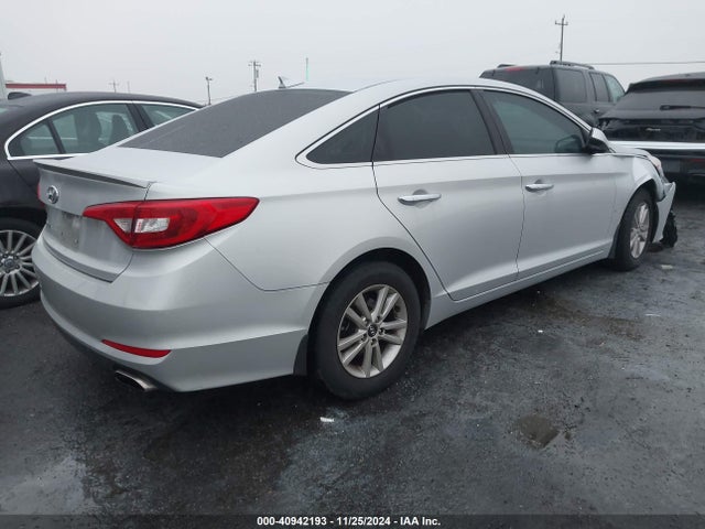 Hyundai SONATA SE 2015 5NPE24AF7FH175884 Image 4