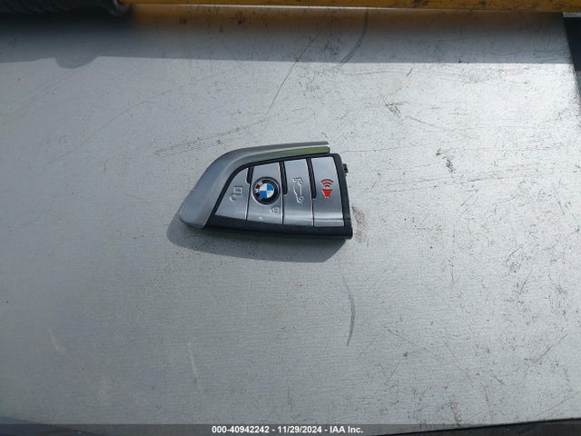 WBAJA5C56KWW19737 BMW 530I