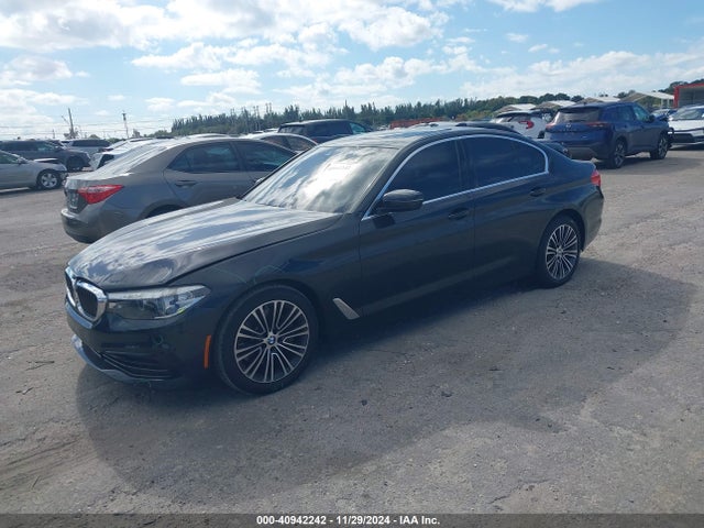 WBAJA5C56KWW19737 BMW 530I
