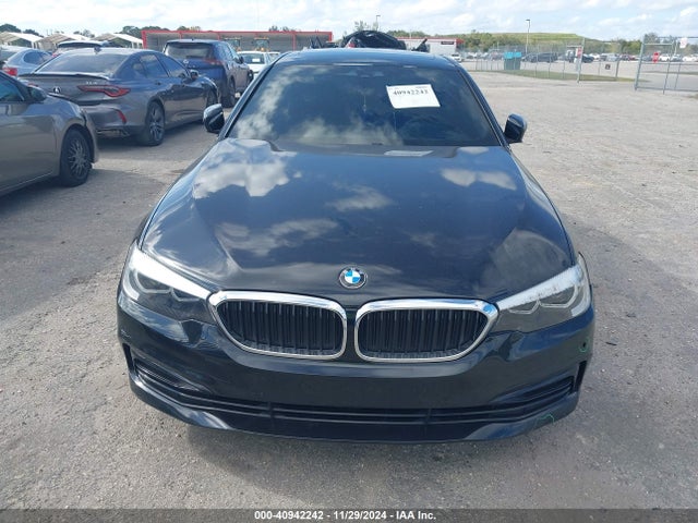 WBAJA5C56KWW19737 BMW 530I
