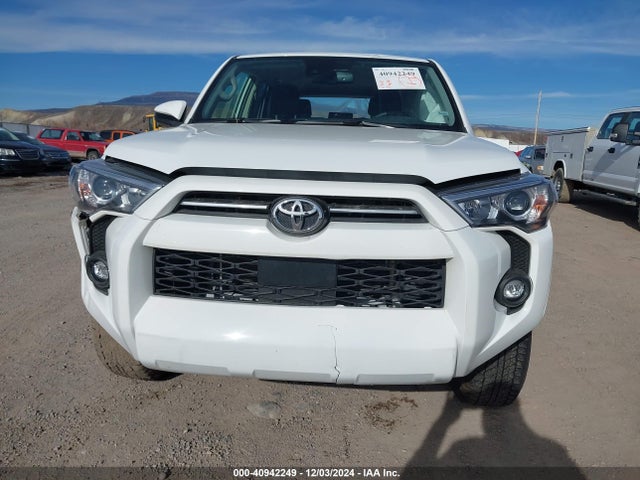 Toyota 4RUNNER SR5 2024 JTEMU5JR4R6260701 Image 11