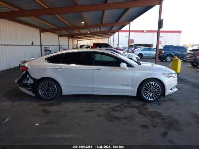 3FA6P0RU2JR253548 Ford Fusion Hybrid Titanium