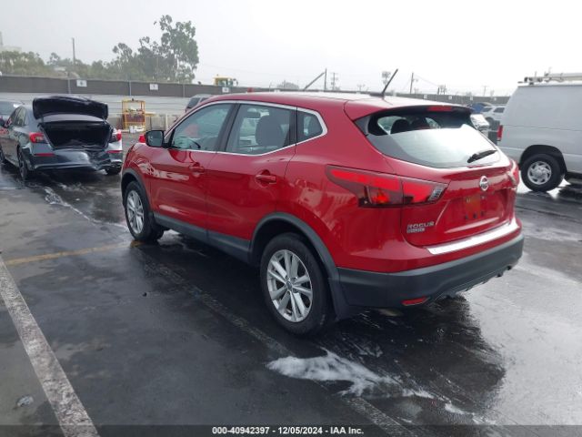 JN1BJ1CPXHW010261 Nissan Rogue Sport S