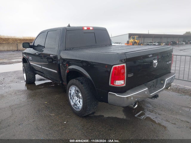 1C6RR7NM1JS254556 RAM 1500 Laramie  4x4 5'7 Box