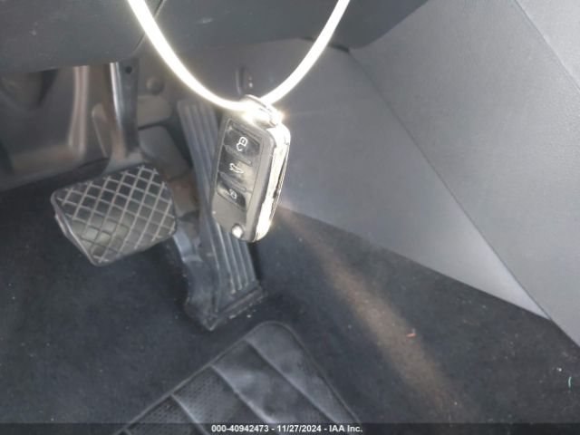 WVGAV7AX7HK024480 Volkswagen Tiguan 2.0t/2.0t S