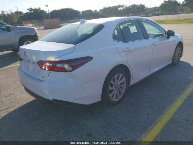 4T1C11AKXNU637697 Toyota CAMRY LE