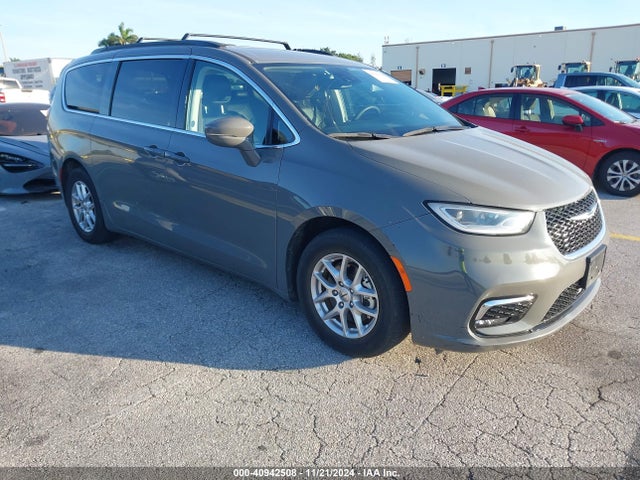 Chrysler Pacifica Touring L 2022 2C4RC1BG5NR168311 Image 1