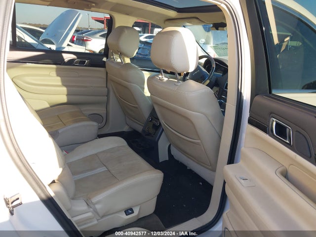 Lincoln Mkt Elite 2017 2LMHJ5AT0HBL00329 Image 8