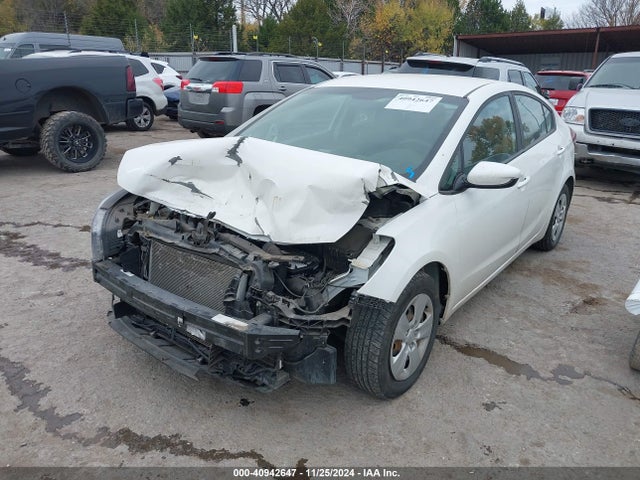 3KPFK4A78JE272473 KIA FORTE LX