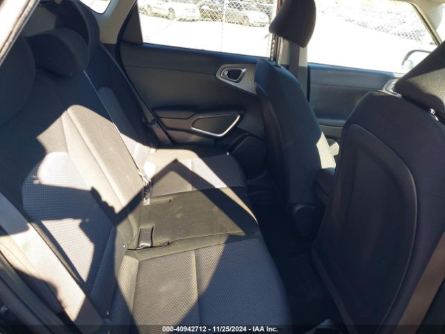 KNDJ23AU8N7179579 KIA SOUL LX