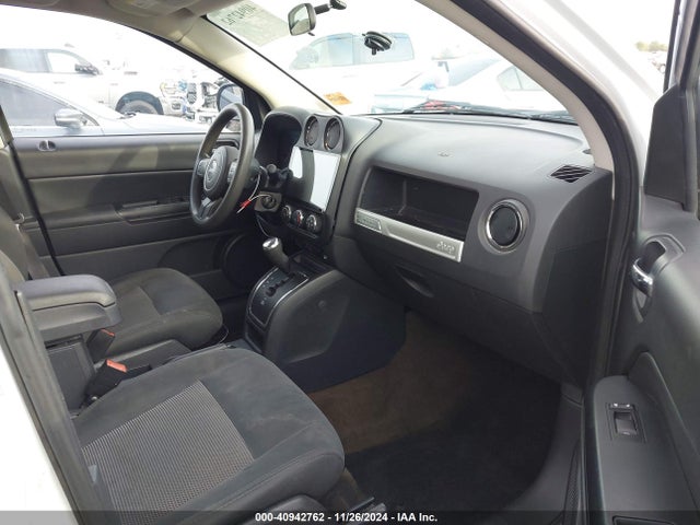 Jeep Compass Sport 2015 1C4NJCBA9FD427530 Image 5