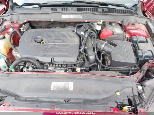 3FA6P0HD9HR180898 Ford FUSION SE