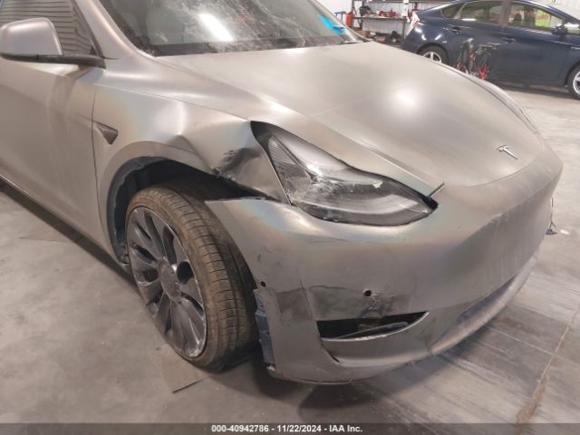 7SAYGDEF2NF491069 Tesla Model Y Performance Dual Motor All-wheel Drive