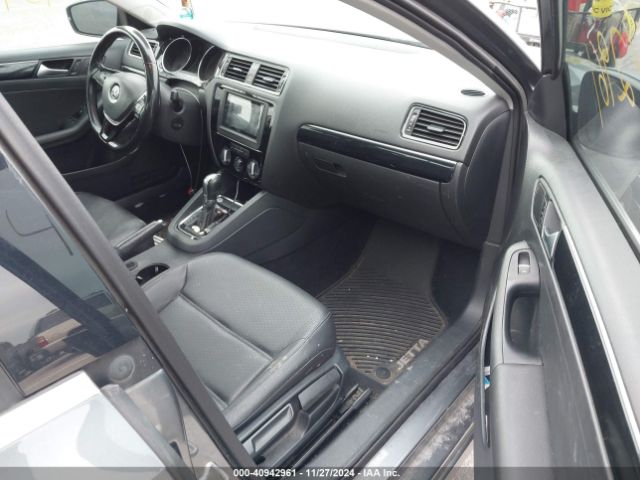 3VWL17AJ3GM205259 Volkswagen Jetta 1.8t Sel