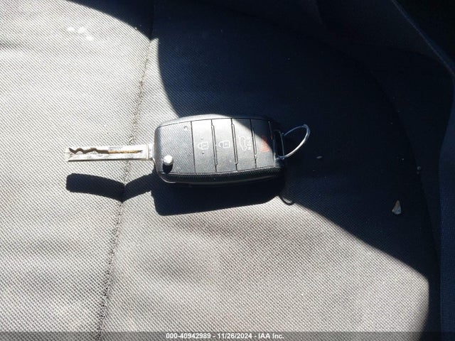 KIA Soul 2016 KNDJN2A22G7381904 Image 11