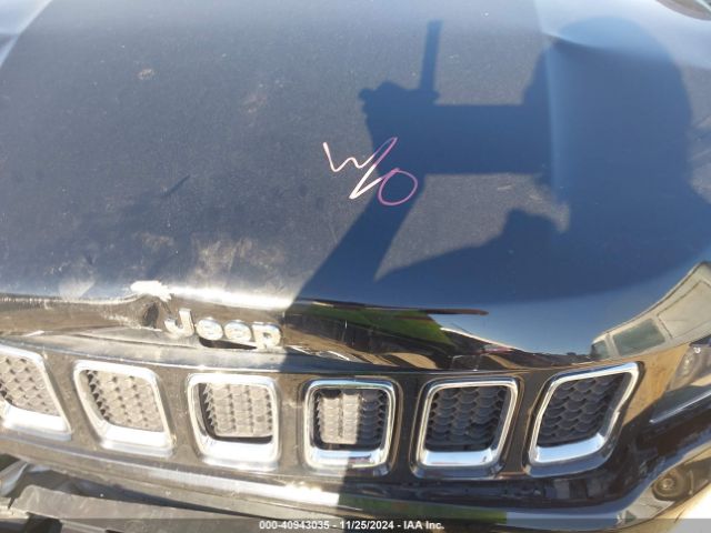 3C4NJDBB1HT607211 Jeep New Compass Latitude 4x4